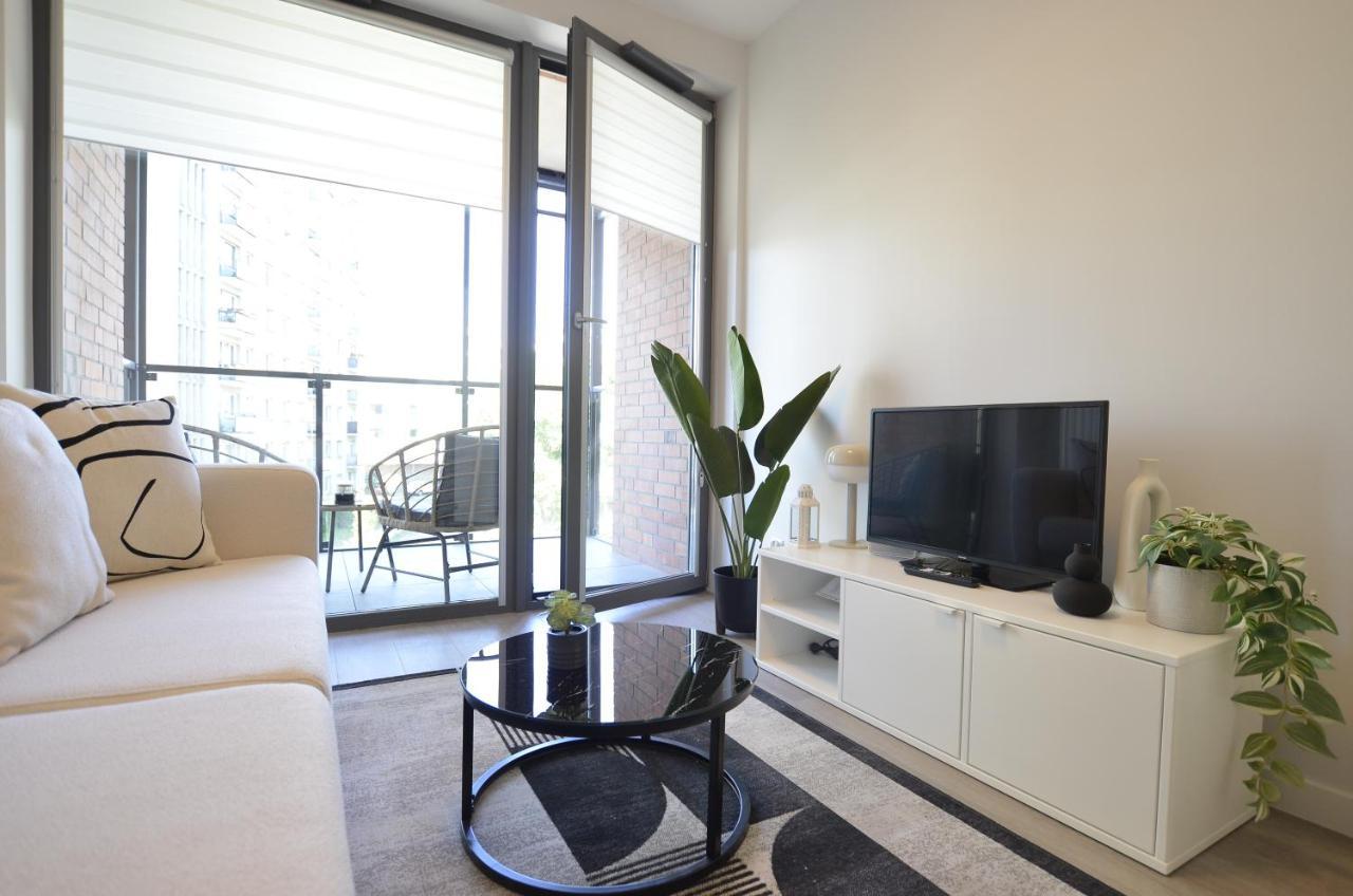 Green Estate Old Town Apartment, Private Parking, Balcony Гданьск Экстерьер фото